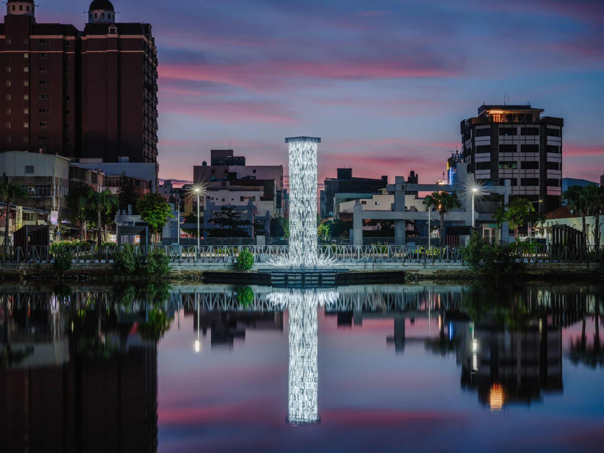 有用主張 | 時空-瀑布