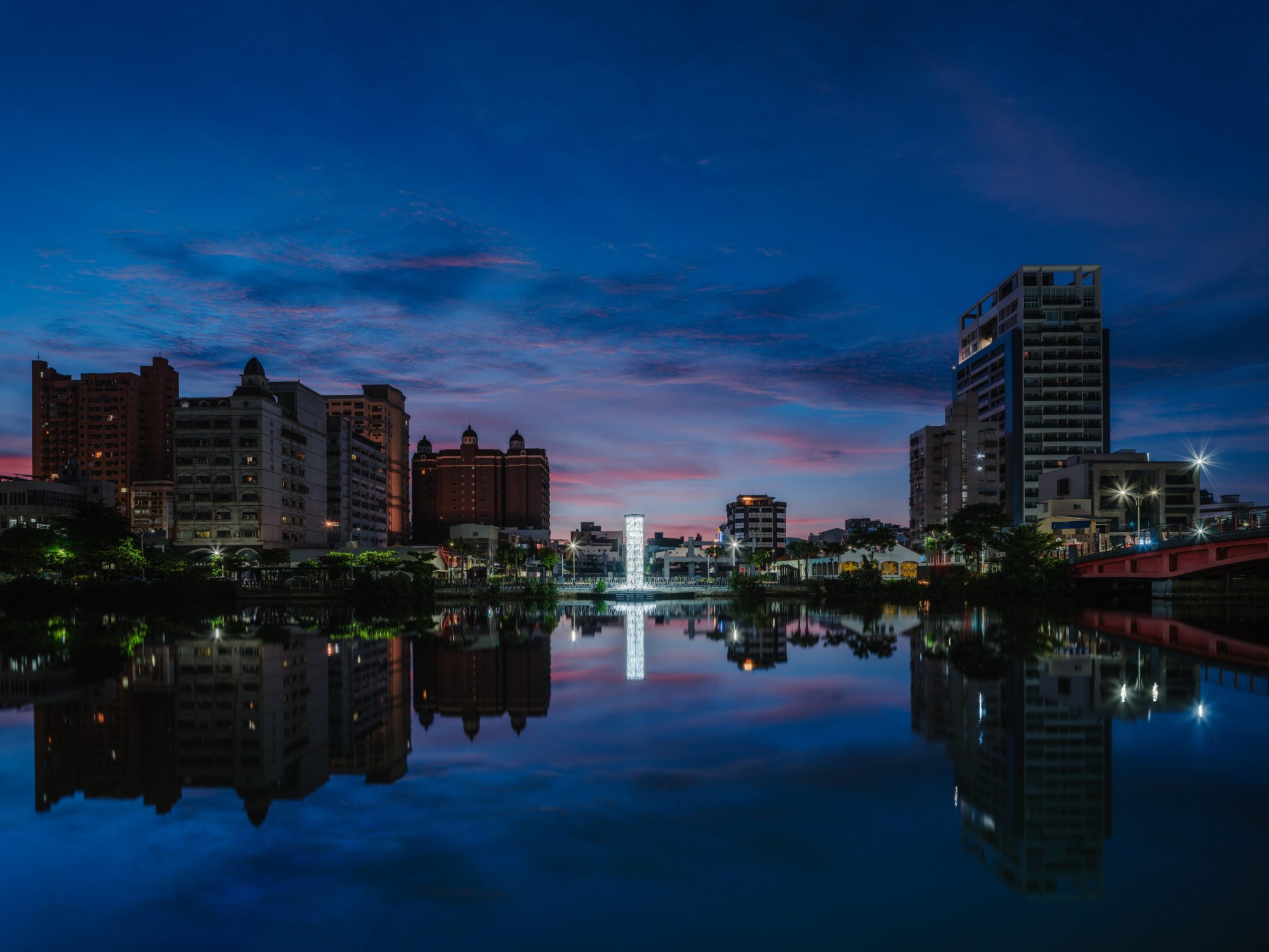 有用主張 | 時空-瀑布