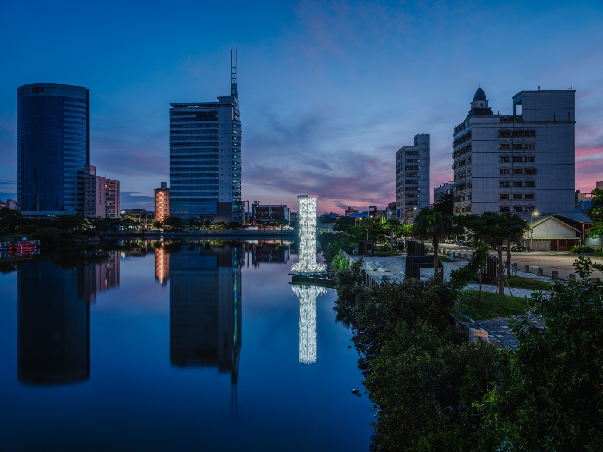 有用主張 | 時空-瀑布